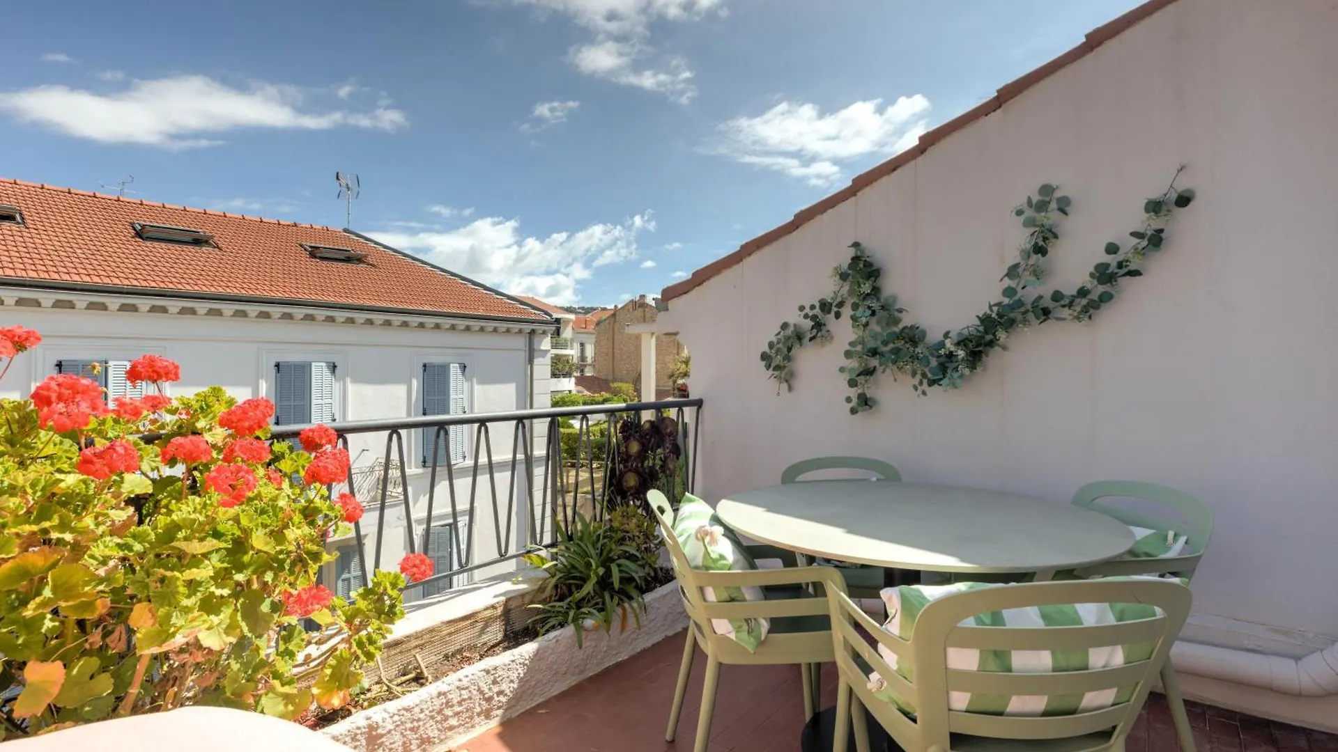 Alma Florian Apartment 4 People With Terrace Cannes